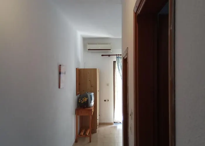 Akti Boutique Toroni