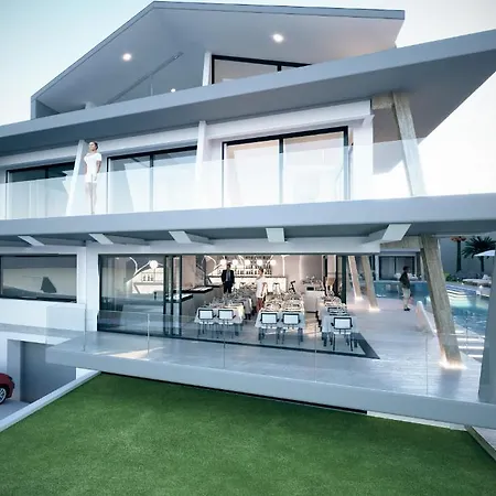 Akti Boutique 토로니