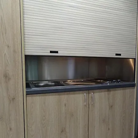 Akti Boutique 토로니